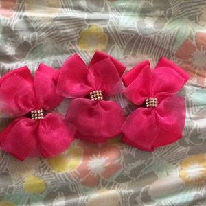 Hot pink bows